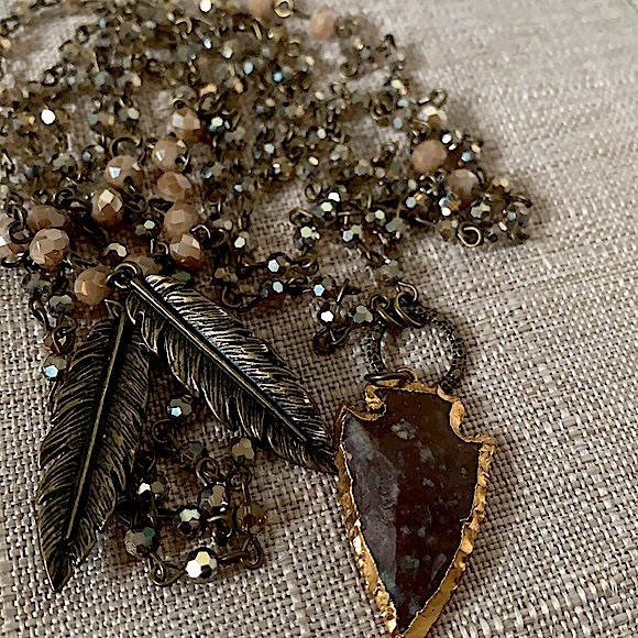 Boho Chic Crystal Lariat Necklace w/Arrowhead Stone and Charms - NEW - Picture 7 of 7